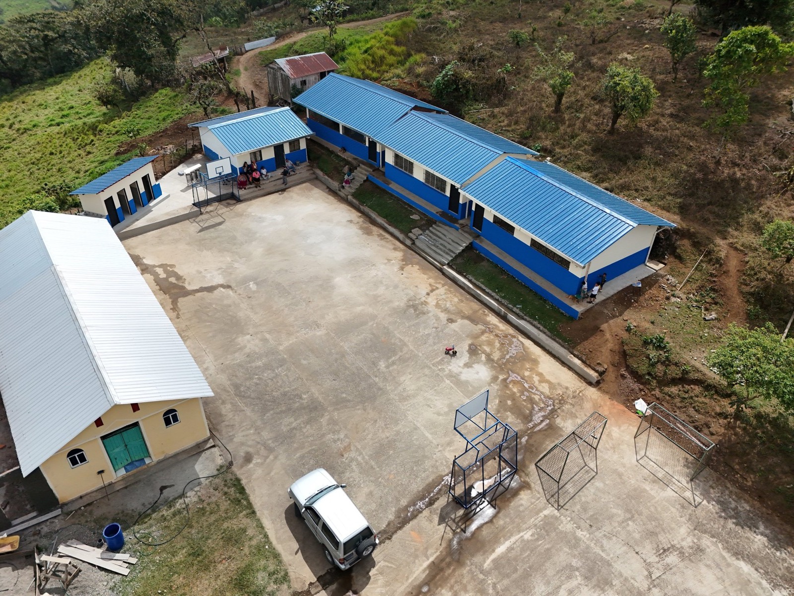 Rehabilitación Escuela Nuevo Amanecer