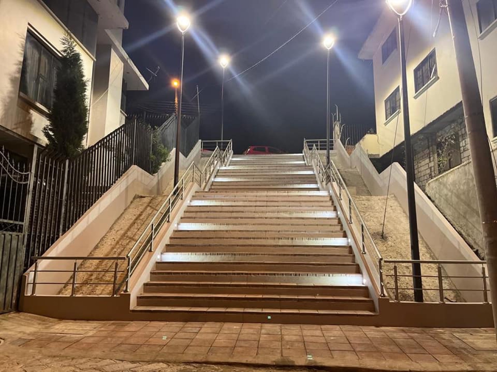 Mejoramiento Escalinata Ciudadela El Chofer, foto 3