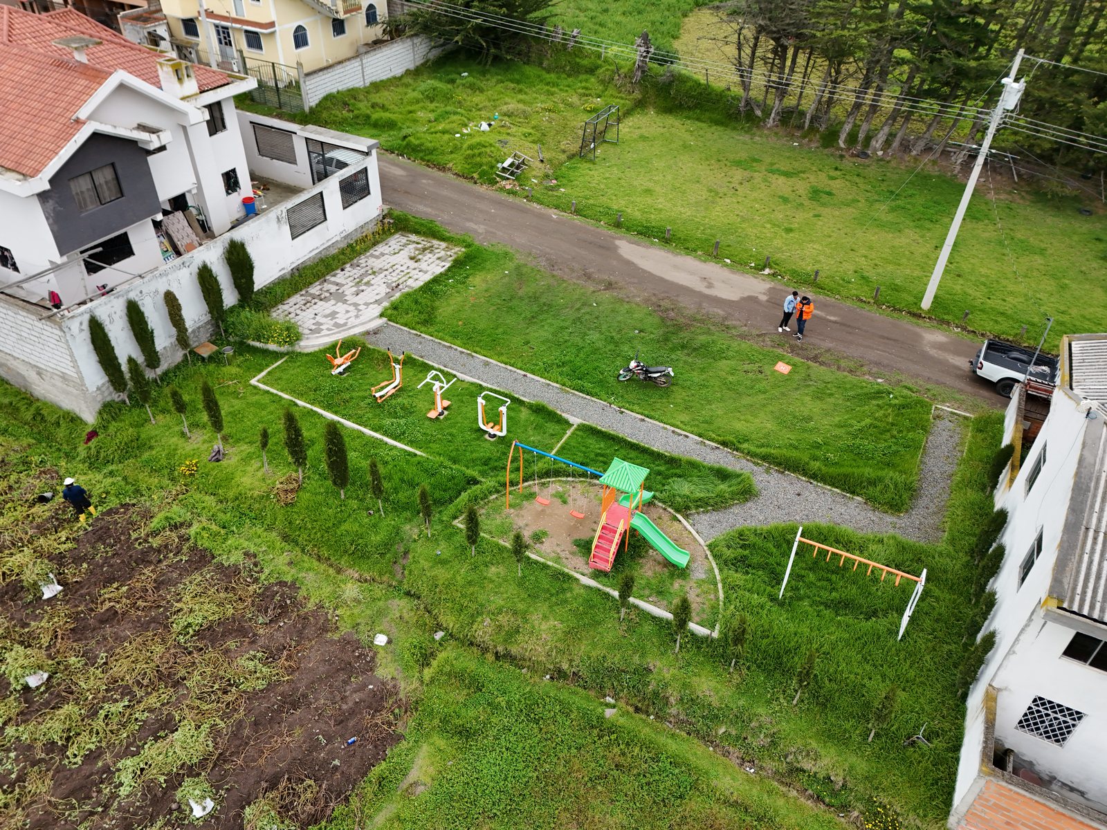Parques Barriales con Juegos Biosaludables, Cañar